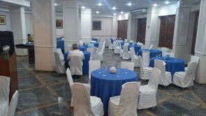 Free daily buffet breakfast - Kananxuê Hotel (Goiania)