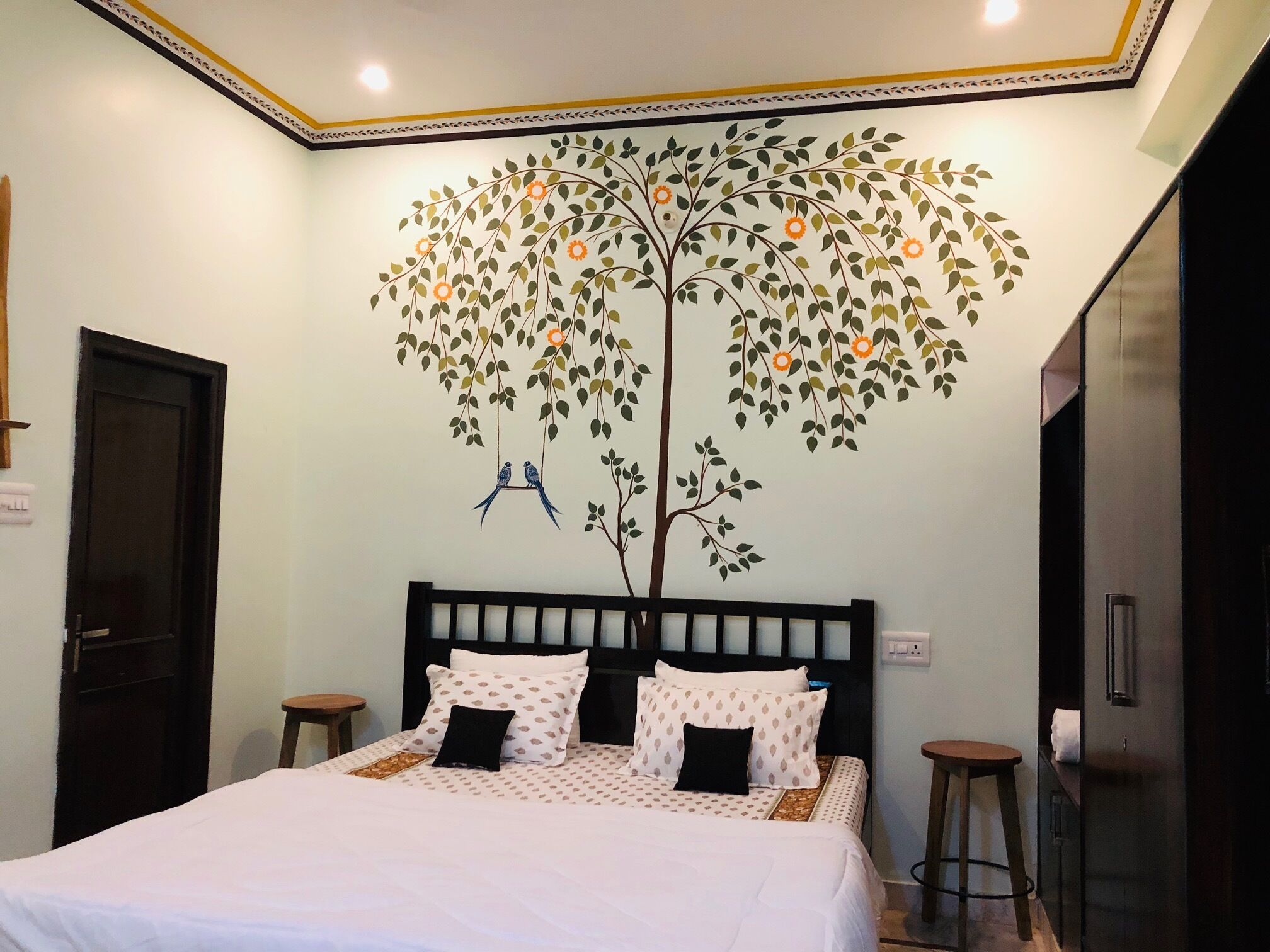 5 Schlafzimmer, Zimmersafe, Schreibtisch, schallisolierte Zimmer