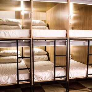 Bed in 8-Bed Shared Dormitory | In-room safe, blackout drapes, soundproofing, free WiFi - Lounge Capsule Hostel (Lviv)