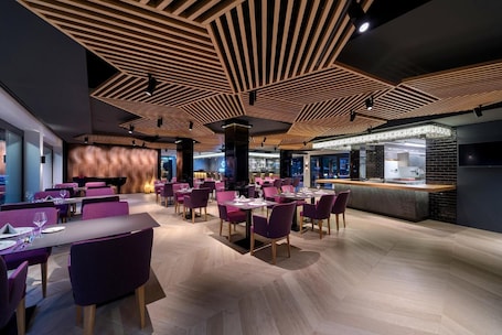 Restaurant. Donautica Hotel & Restaurant