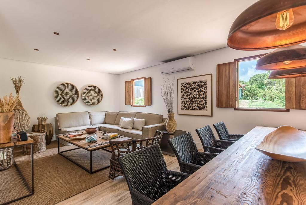 Deluxe Room | Living room | Flat-screen TV