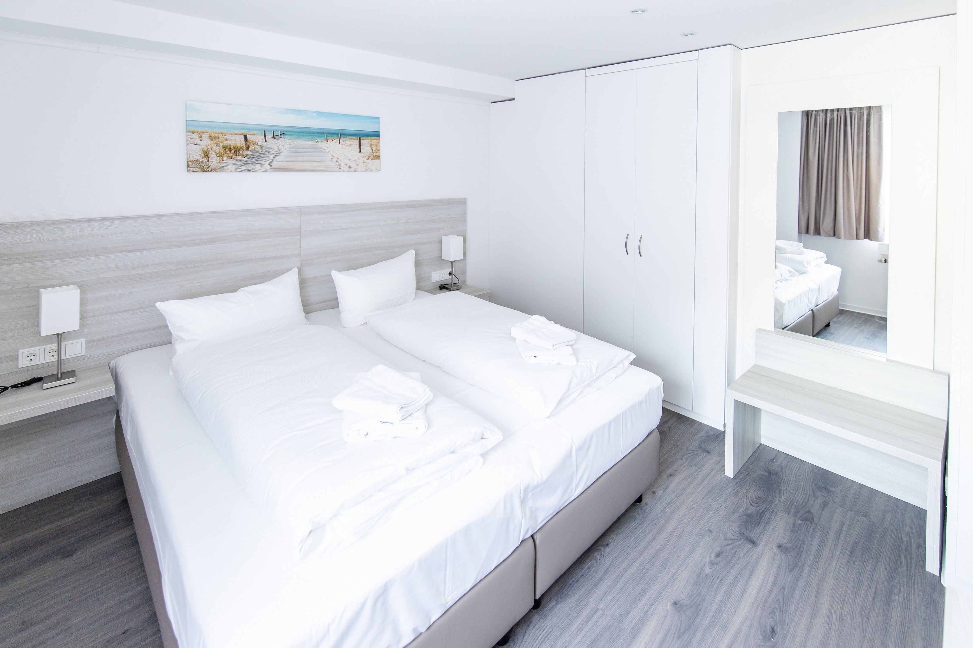 Premium bedding, desk, blackout curtains, free WiFi