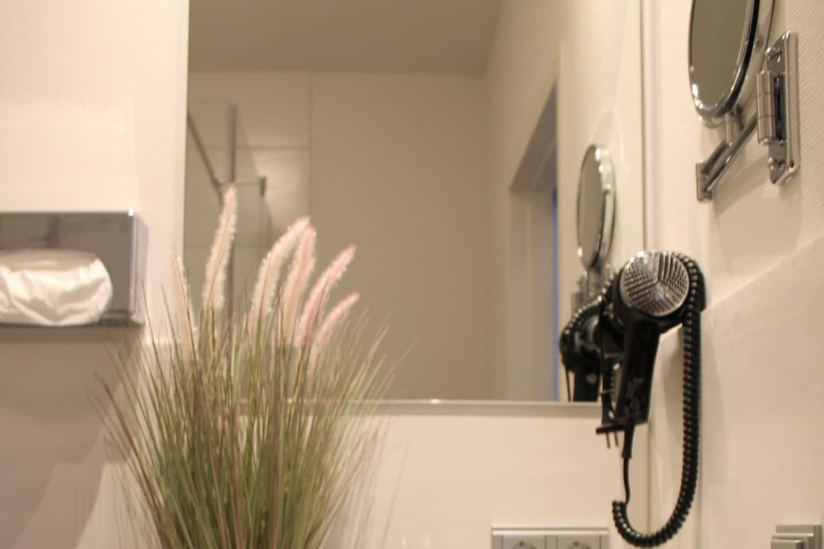 minibar, in-room safe, desk, blackout curtains