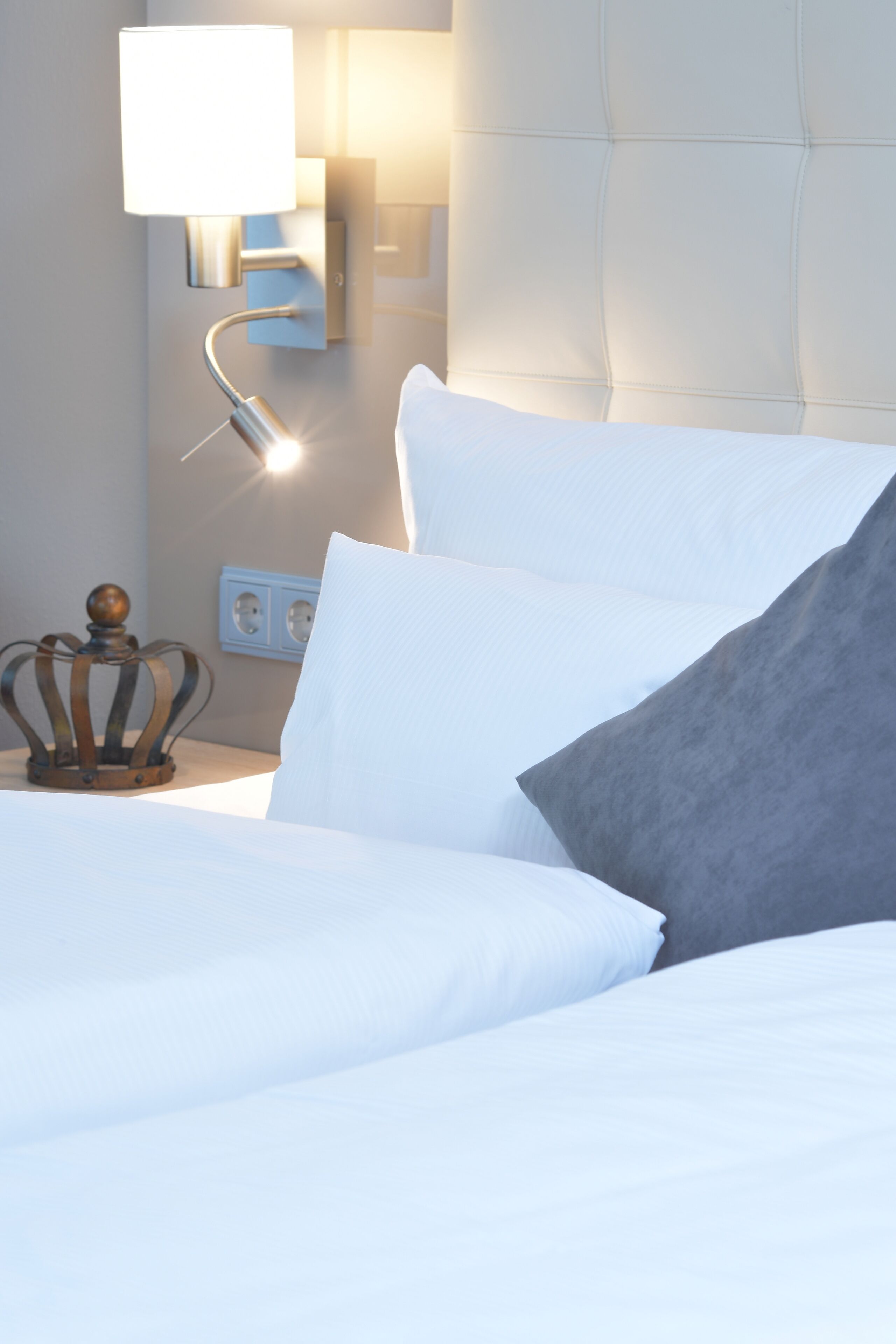 Deluxe Double Room | Minibar, in-room safe, desk, blackout drapes