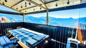 Deluxe Quadruple Room, Non Smoking | Terrace/patio - 31 Homestay (Ren'ai)