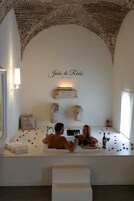 Bañera de hidromasaje interior