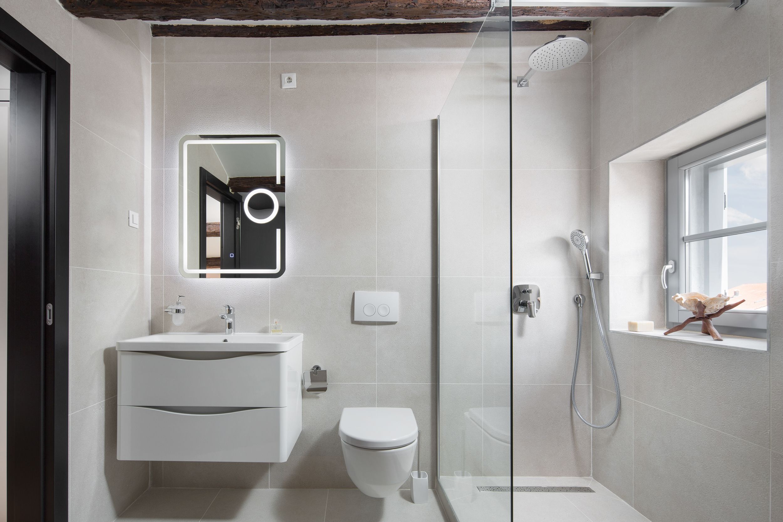 华丽公寓, 2 间卧室, 双浴室, 城市景观 | 浴室 | 免费洗浴用品、吹风机、浴袍、毛巾