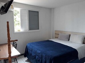 Standard-huone, 3 yhden hengen sänkyä, tupakointi kielletty | 1 makuuhuone, ilmainen Wi-Fi, vuodevaatteet