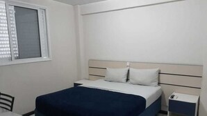 Double Room, 1 Double Bed, Non Smoking | 1 bedroom, WiFi (free), bed sheets - hotel San Gabriel (PR)