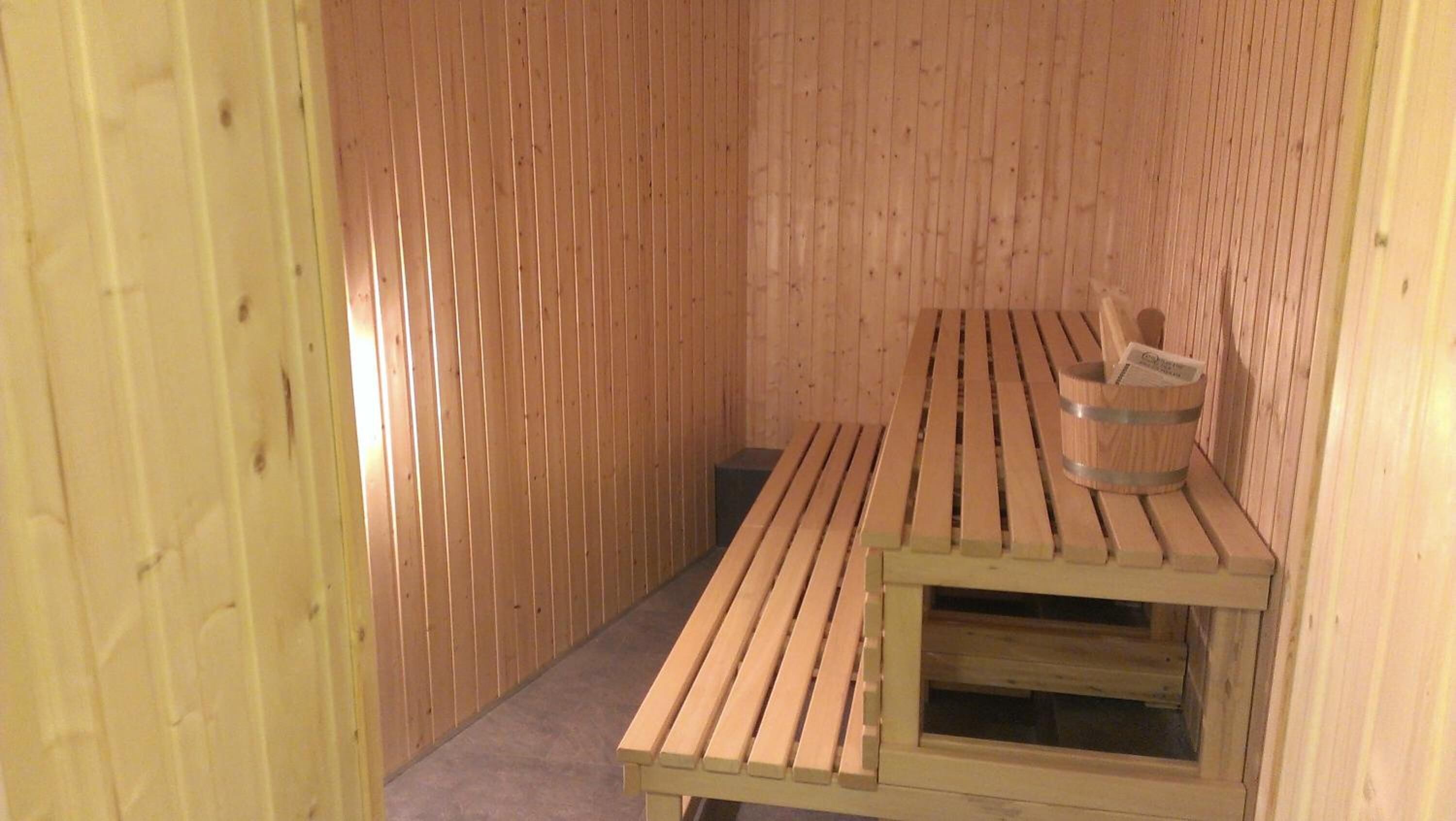 sauna, hot stone massages, massages