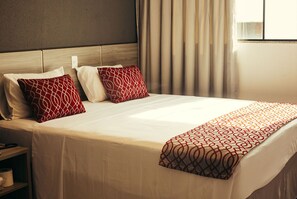 Minibar, cortinas blackout, sistema de insonorización y wifi gratis 