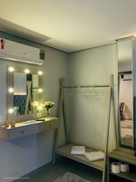 Honeymoon Studio Suite