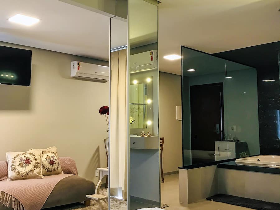 Honeymoon Studio Suite | Minibar, blackout drapes, soundproofing, free WiFi