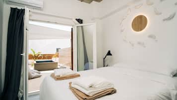 Family Suite, 1 Bedroom, Hot Tub | Garden view