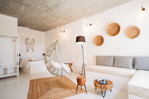 Deluxe Suite, Hot Tub | 1 bedroom, premium bedding, in-room safe, soundproofing - Mesanto Luxury Suites (Santorini)