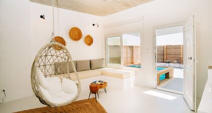 Mesanto Luxury Suites