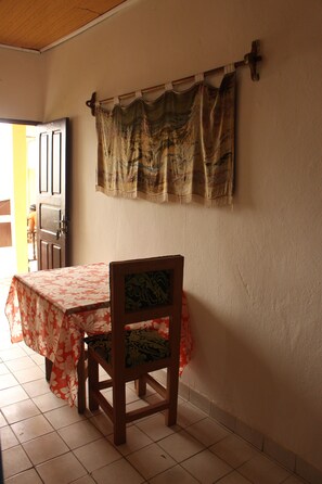 Chambre familiale | Accès au Wi-Fi (inclus), literie fournie