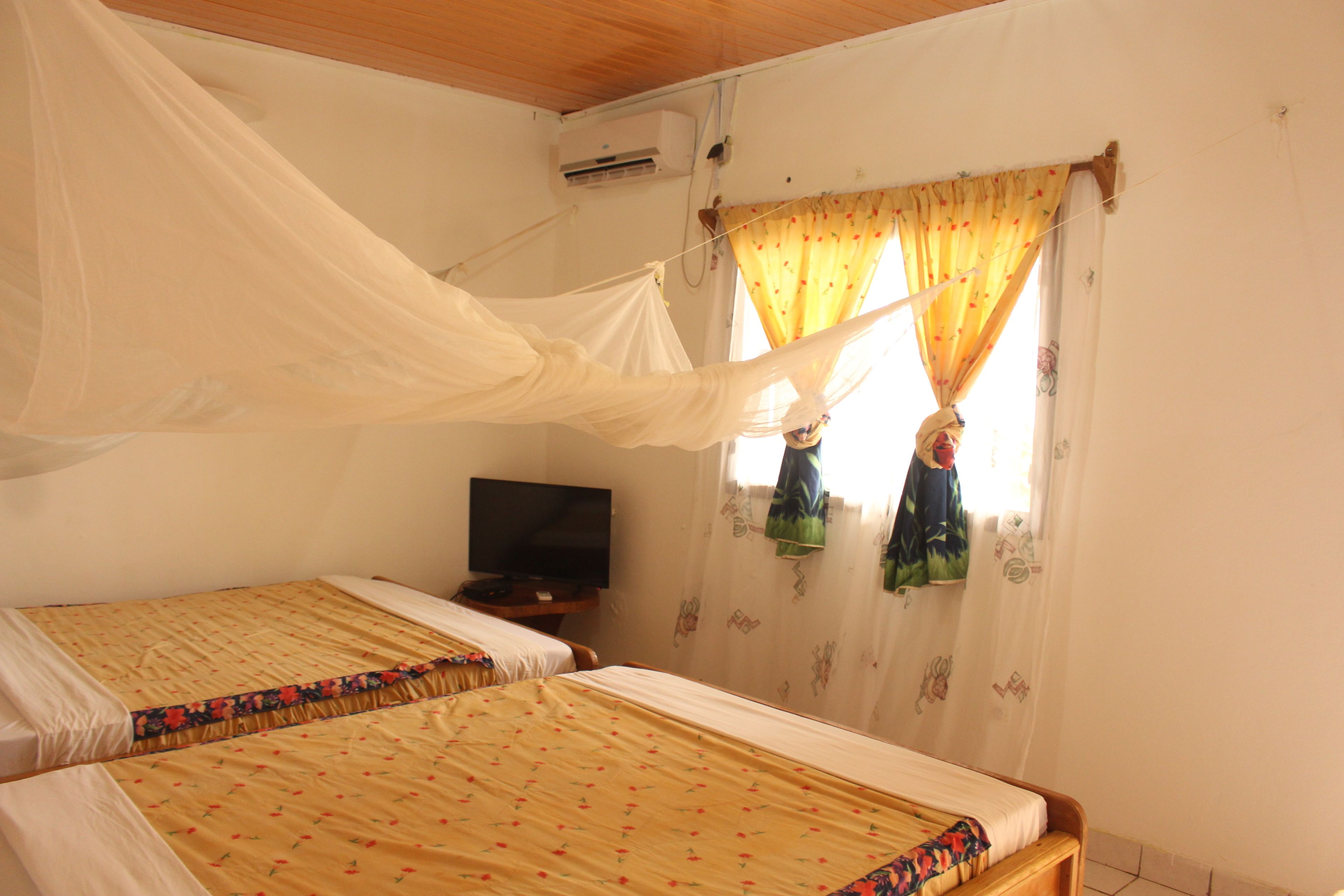 Chambre familiale | Accès au Wi-Fi (inclus), literie fournie