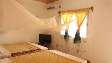 Chambre familiale | Accès au Wi-Fi (inclus), literie fournie