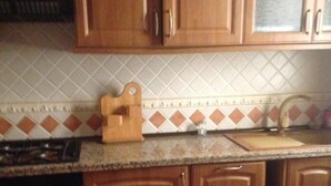 Apartment, 2 Bedrooms, Smoking, Garden View | Private kitchen | Full-sized fridge, oven, stovetop - Bab Rouah 2 Bedroom Apartment (Tetouan)