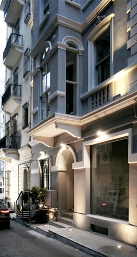 HAUS  Galata