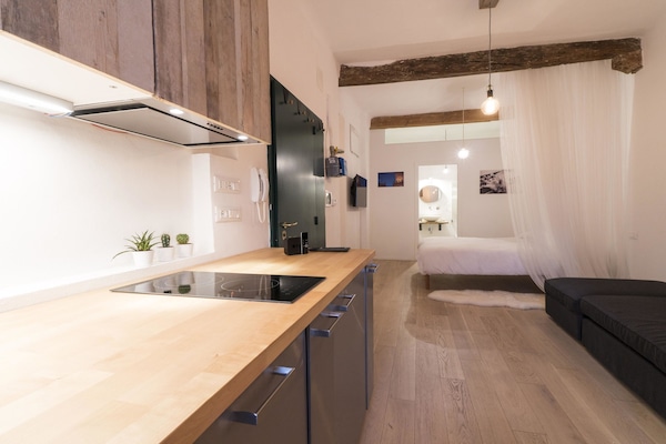 Monolocale | Cucina privata | Frigorifero con congelatore, microonde, piano cottura, lavastoviglie