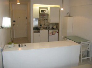 Studio, 1 Doppelbett, Nichtraucher | Eigene Kochnische | Kühlschrank, Mikrowelle, Herdplatte, Kochgeschirr/Geschirr/Besteck