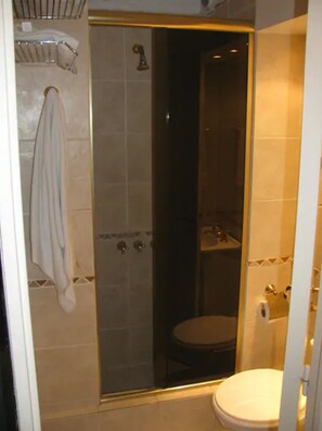 Studio, 1 Double Bed, Non Smoking | Bathroom - Cerviño y Bulnes 1 (Buenos Aires)
