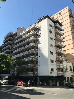 Front of property - Cerviño y Bulnes 2 (Buenos Aires)