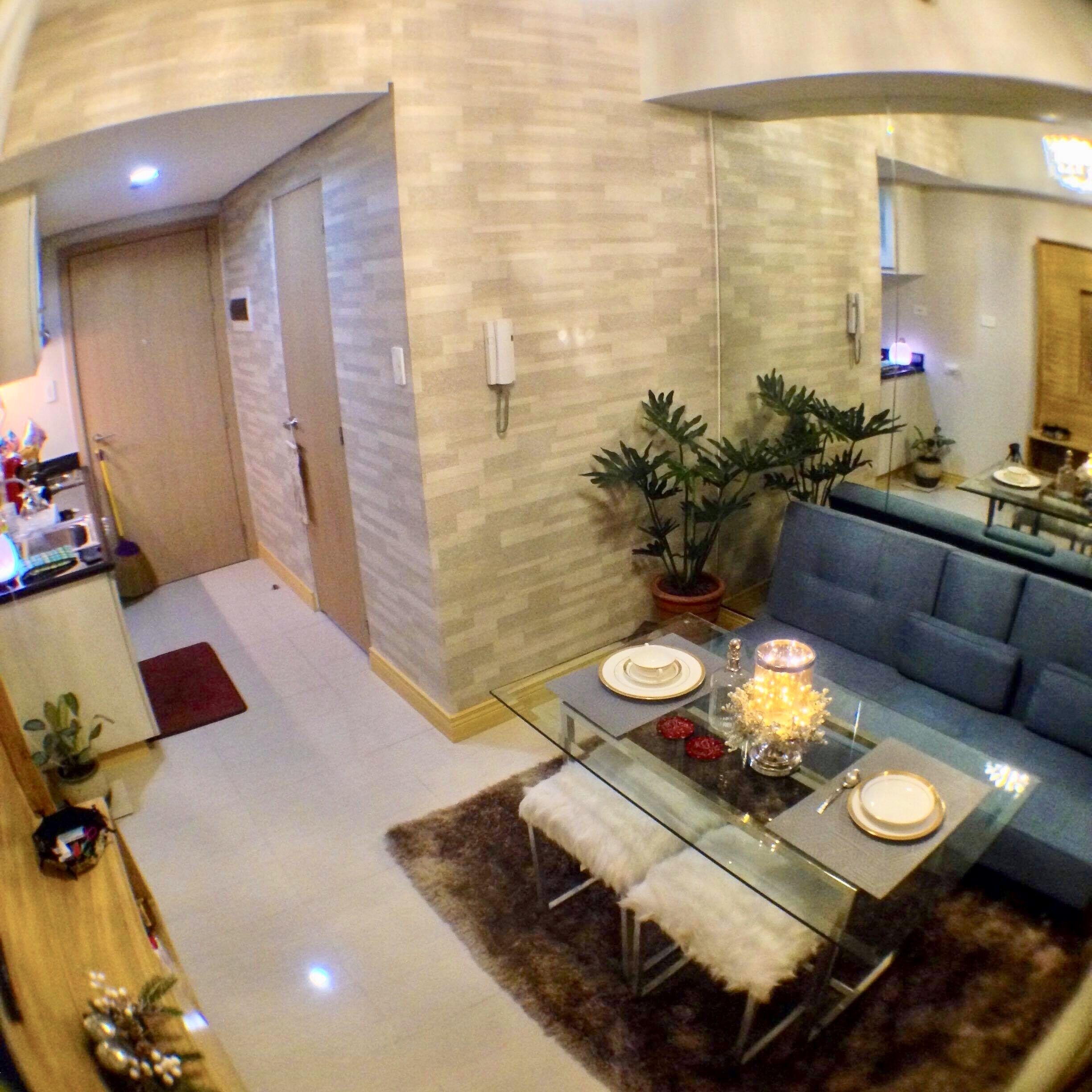 Luxe Condotel near shopping malls and train station with Netflix/Wifi