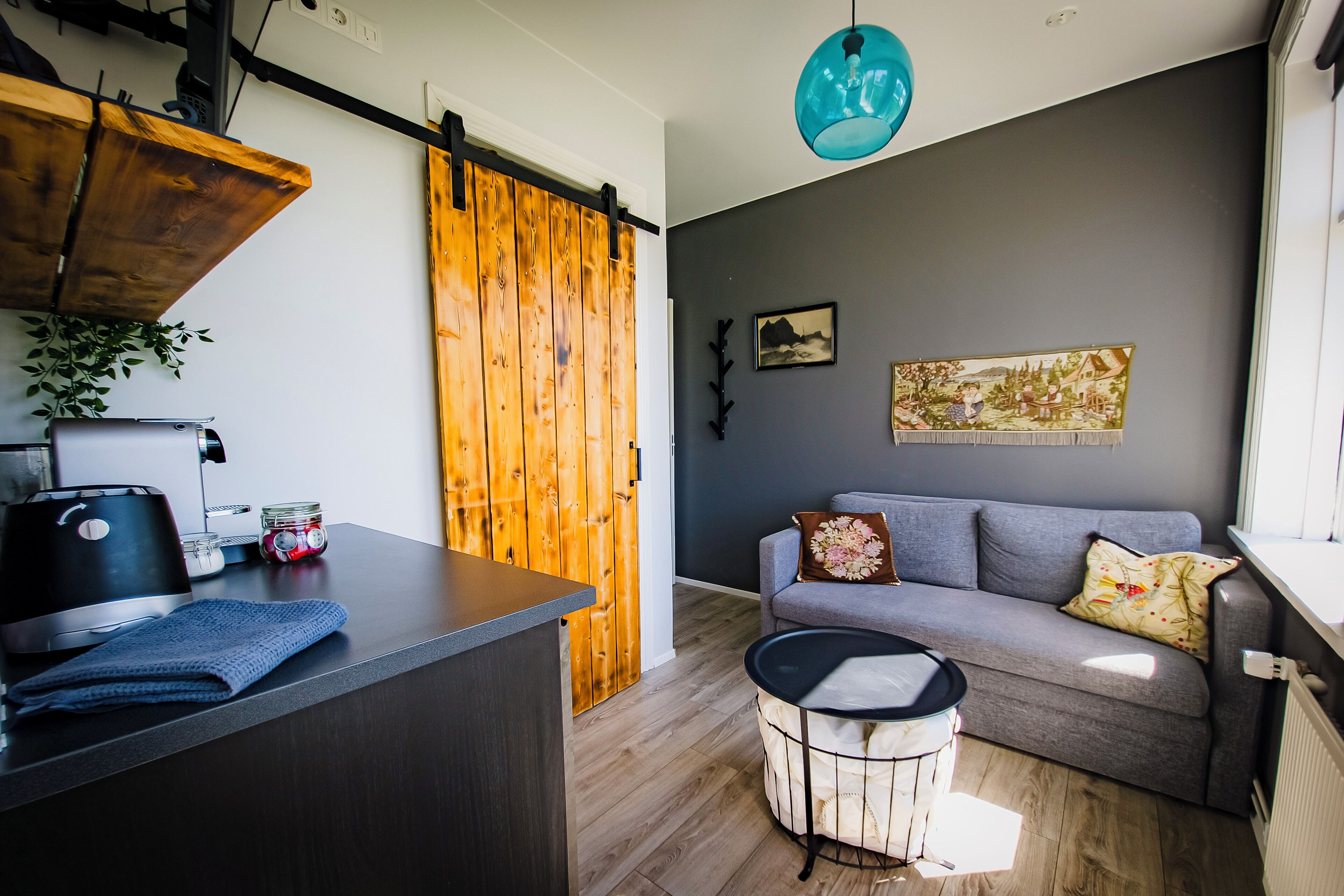 Camera Junior, bagno privato, vista montagna | Area soggiorno | Smart TV, iPad, Netflix