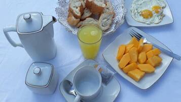 Free daily full breakfast