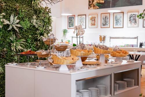 Desayuno continental incluido todos los días