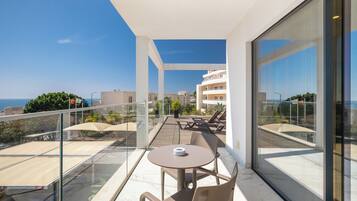 Signature Double Room, Hot Tub | Terrace/patio