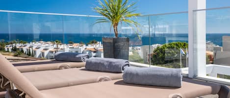 Signature Double Room, Hot Tub | Terrace/patio