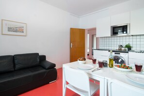 Wedding 13 | In-room dining - Apartments elPilar Wedding (Berlin)
