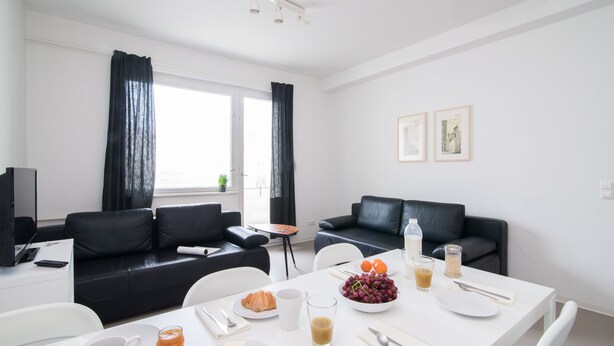 Wedding 23 | In-room dining - Apartments elPilar Wedding (Berlin)