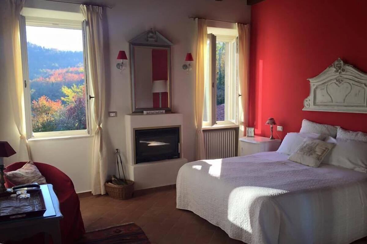 Doppel- oder Zweibettzimmer (Rossa) | Daunenbettdecken, Schreibtisch, Zustellbetten, kostenloses WLAN