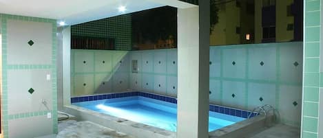 Utomhuspool