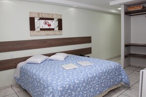 Minibar, laptop workspace, free WiFi, bed sheets - Hotel Soldera Inn (Sertaozinho)