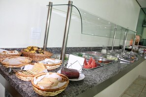 Dagelijks ontbijtbuffet inbegrepen