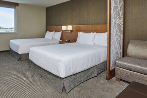 Premium bedding, down comforters, in-room safe, individually decorated - Hyatt Place Toronto/Mississauga Centre (Mississauga)