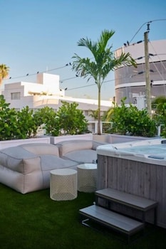 Patio, balcany or terrace at Hotel Greystone - Adults Only