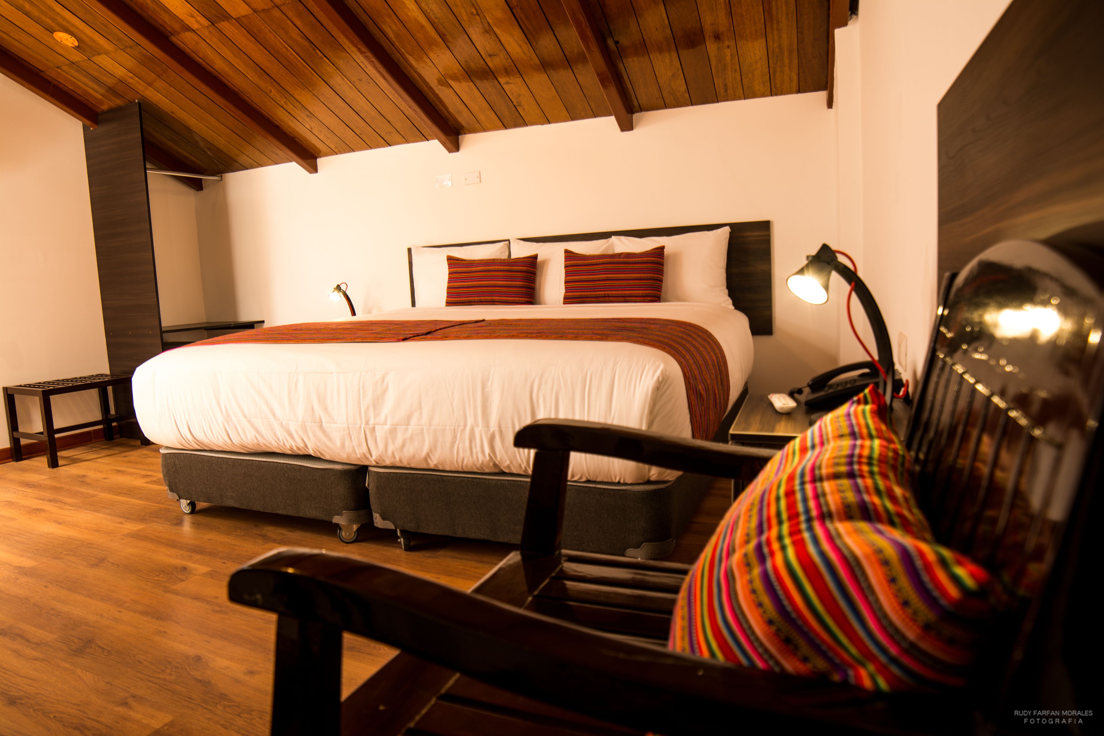 superior room, 1 king bed, non smoking | in-room safe, desk, free wifi, bed sheets