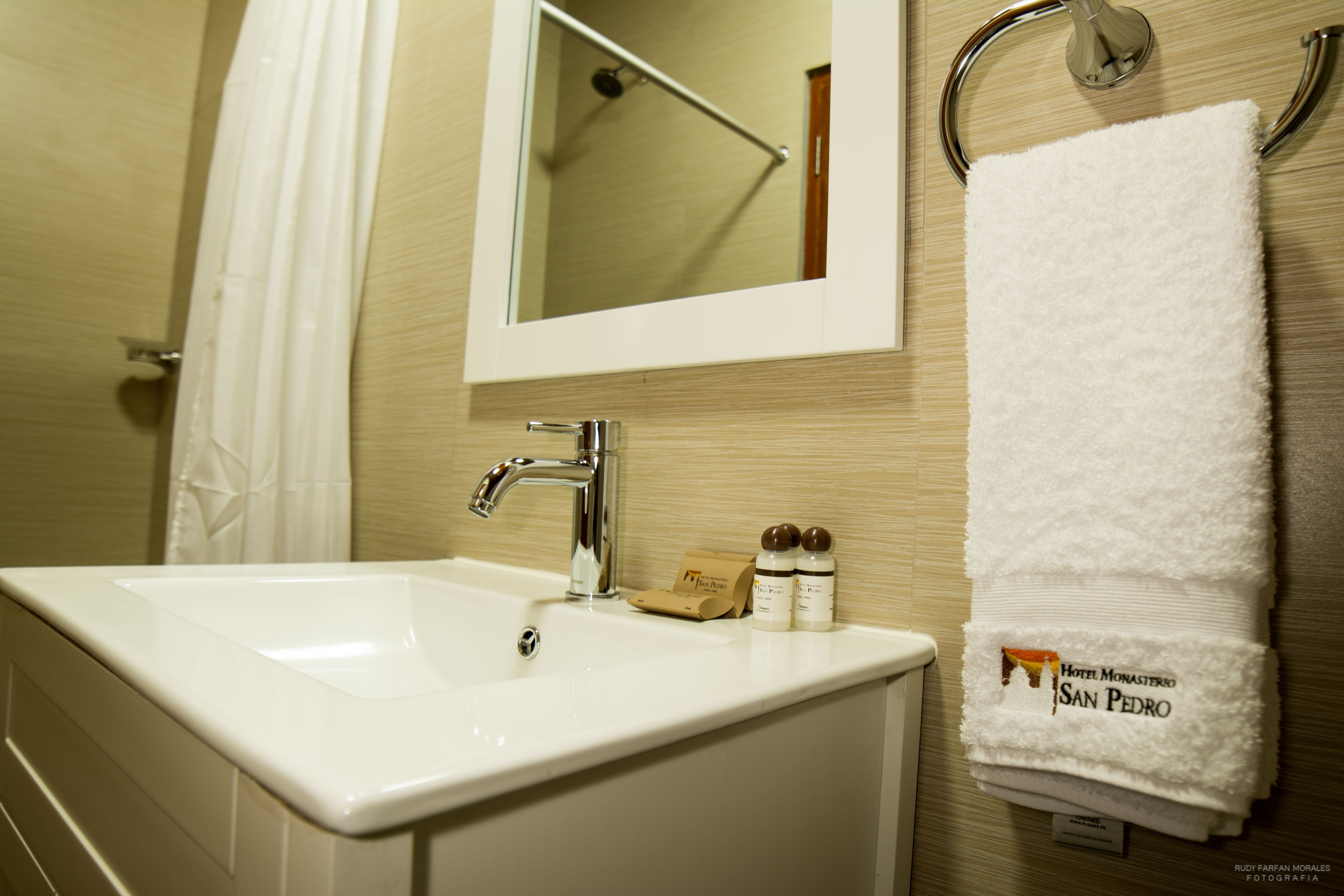 superior room, 1 king bed, non smoking | in-room safe, desk, free wifi, bed sheets