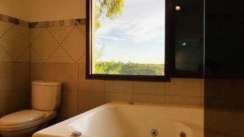 Maison, 2 chambres, vue montagne | Salle de bain