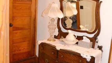 Quebec Room