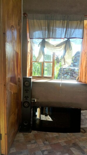 Småhus, 1 soverom, privat bad | Strykejern/-brett og sengetøy