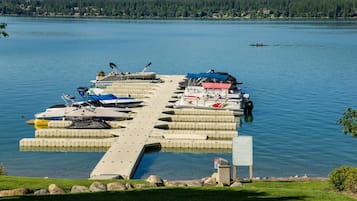 Condo (MH208) | Lake