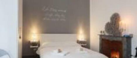 Deluxe-Zimmer, 1 Queen-Bett (King) | Verdunkelungsvorhänge, kostenlose Babybetten, Zustellbetten